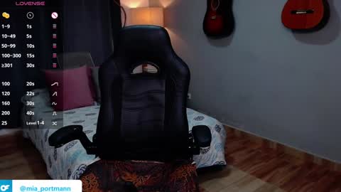 MIAPORTMANN online show from 12/19/24, 01:07