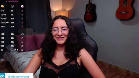 MIAPORTMANN online show from 12/30/24, 07:53