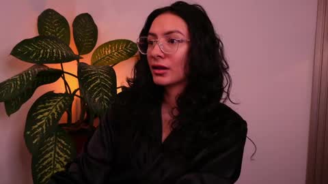 Snapshot of miaportman chatting on 05/22/26, 09:15 MIAPORTMANN online show from 05/22/26, 09:15