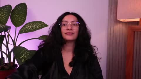 Snapshot of miaportman chatting on 06/07/26, 10:19 MIAPORTMANN online show from 06/07/26, 10:19
