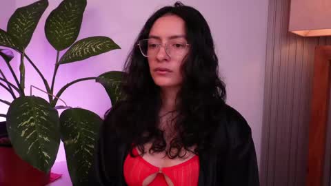Snapshot of miaportman chatting on 06/08/26, 01:11 MIAPORTMANN online show from 06/08/26, 01:11