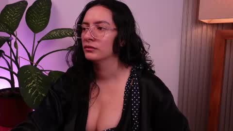 Snapshot of miaportman chatting on 06/12/26, 09:08 MIAPORTMANN online show from 06/12/26, 09:08