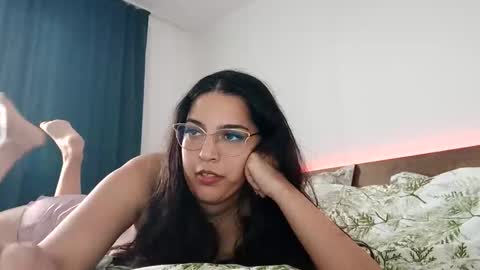 miareys online show from 10/15/25, 07:30
