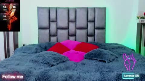 Mia Milf online show from 10/05/25, 10:29