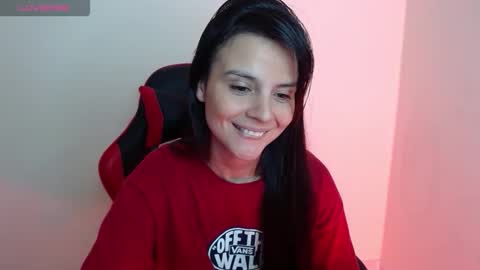 miarobinn_ online show from 01/19/26, 12:09