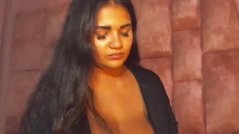 miasaandovaal 22 online show from 10/19/25, 09:26