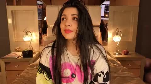 MiaHancock online show from 11/06/25, 11:37