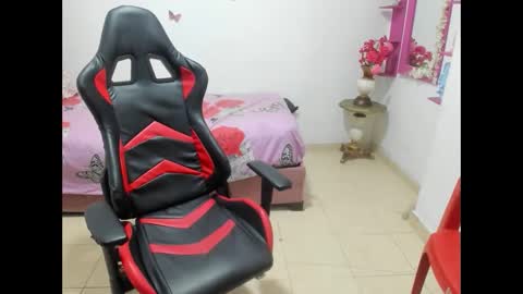 Snapshot of miasexi_hot11 chatting on 04/22/26, 10:55 miasexi_hot11 online show from 04/22/26, 10:55