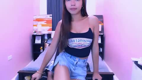 Snapshot of miasmith09 chatting on 05/02/26, 02:16 Pau and jence online show from 05/02/26, 02:16