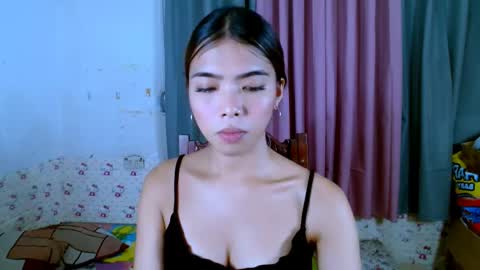 Snapshot of miasmith09 chatting on 05/14/26, 01:40 Pau and jence online show from 05/14/26, 01:40
