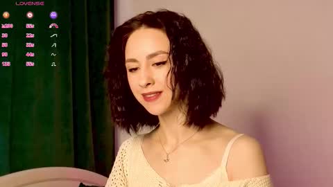 Mia online show from 12/05/25, 06:22