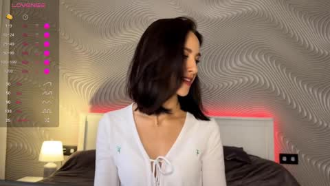 Mia online show from 02/17/26, 06:32