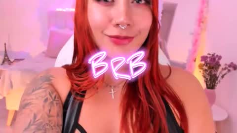 Mia Thaylor online show from 12/03/25, 01:13