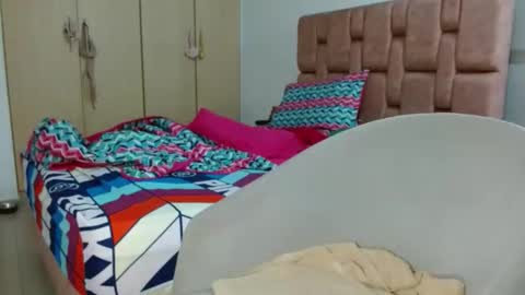 Snapshot of miavanessa_high chatting on 01/18/26, 05:33 MIA VANESSA online show from 01/18/26, 05:33