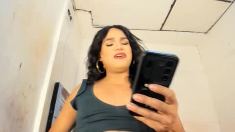 miavaniity54 online show from 11/17/25, 09:42