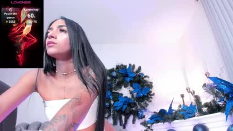 Snapshot of miavegas1 chatting on 12/22/25, 11:02 Mia Vegas online show from 12/22/25, 11:02