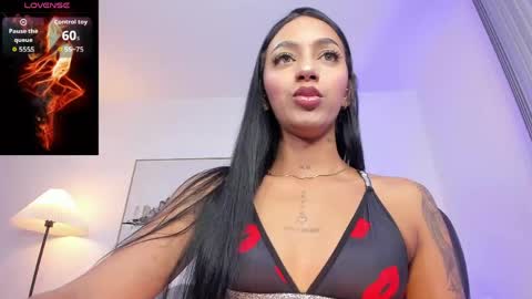 Mia Vegas online show from 05/19/26, 02:29