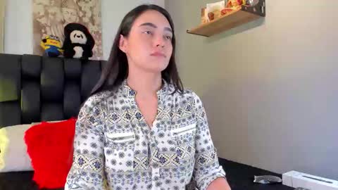 miavelvet1 online show from 11/05/25, 03:28