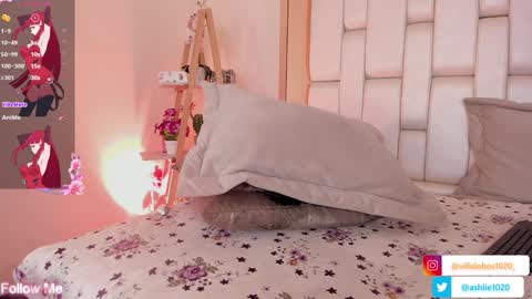 Mia Villalobos online show from 02/08/25, 09:57