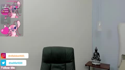 Mia Villalobos online show from 10/17/25, 12:08