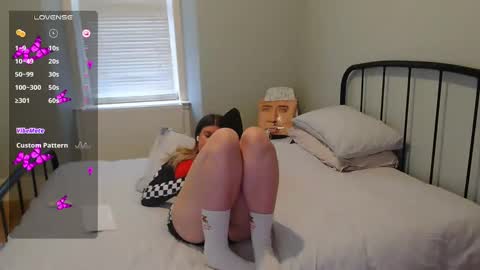 Mia  online show from 02/11/25, 03:08