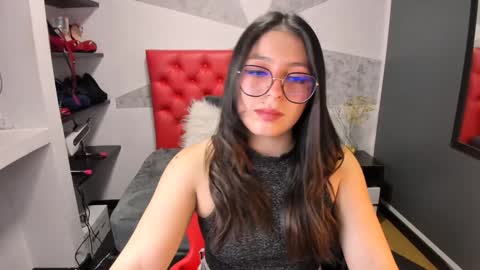 Snapshot of miawils_ chatting on 12/04/24, 07:45 M I A W I L S online show from 12/04/24, 07:45