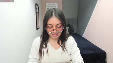 Snapshot of miawils_ chatting on 02/05/25, 01:47 M I A W I L S online show from 02/05/25, 01:47