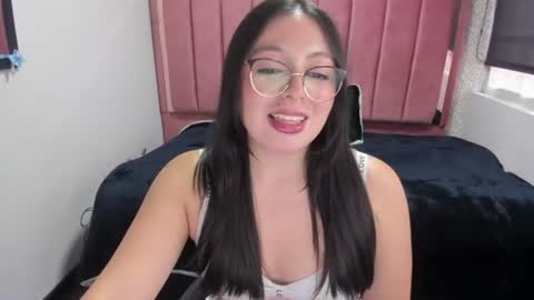 Snapshot of miawils_ chatting on 06/09/26, 09:15 M I A W I L S online show from 06/09/26, 09:15