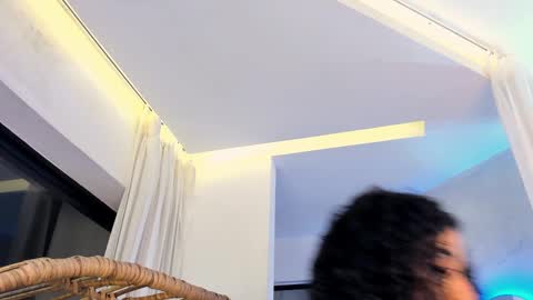 Mia online show from 02/20/25, 03:34