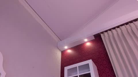 Mia online show from 03/05/25, 03:18