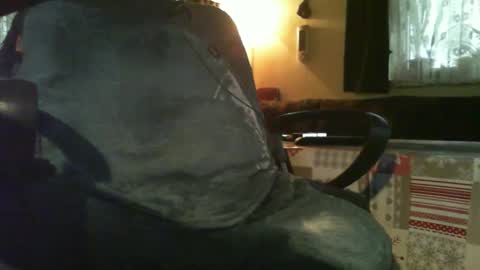 Snapshot of micha_48 chatting on 02/05/25, 08:00 Micha online show from 02/05/25, 08:00
