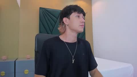 Michael online show from 12/17/25, 12:00