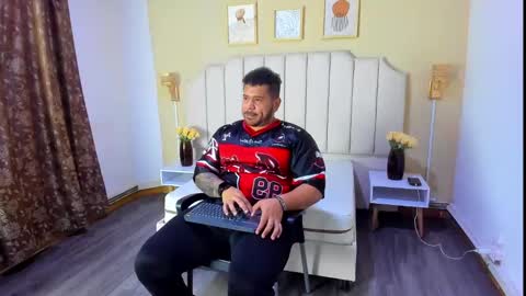 MICHAEL online show from 09/30/25, 06:57