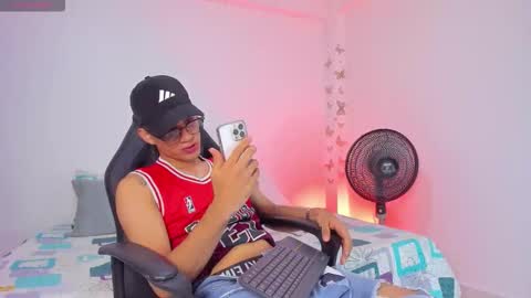 Snapshot of michael_jordan_xxx chatting on 10/23/25, 09:02 JORDAN online show from 10/23/25, 09:02