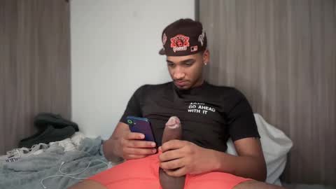 Angel online show from 03/07/25, 06:11