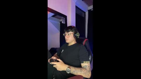 Snapshot of michael_kendall0 chatting on 12/06/24, 10:19 michael independent model  online show from 12/06/24, 10:19