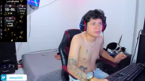 Snapshot of michael_kendall0 chatting on 02/23/25, 01:02 michael independent model  online show from 02/23/25, 01:02