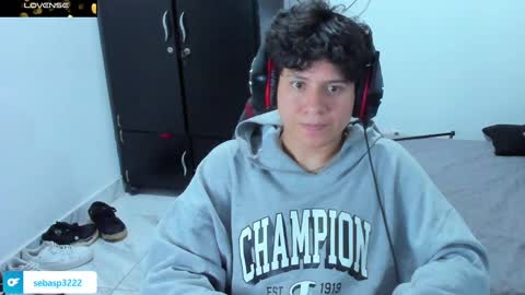 Snapshot of michael_kendall0 chatting on 03/06/25, 12:43 michael independent model  online show from 03/06/25, 12:43