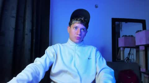 michael independent model  online show from 03/28/26, 11:59