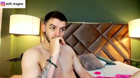 Snapshot of michael_magno chatting on 06/08/26, 01:28 Michael Stevens online show from 06/08/26, 01:28