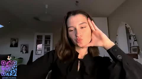 Emily online show from 10/26/25, 02:12