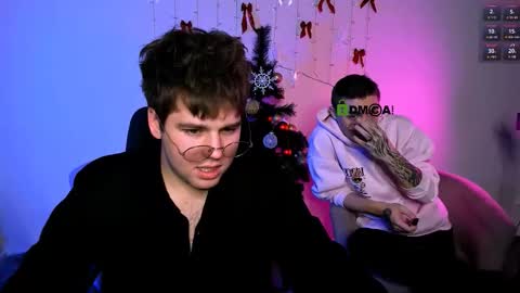 Snapshot of michael_strong_ chatting on 01/16/26, 09:35 Your Michael online show from 01/16/26, 09:35