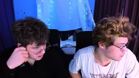 Snapshot of michael_strong_ chatting on 01/17/26, 09:40 Your Michael online show from 01/17/26, 09:40