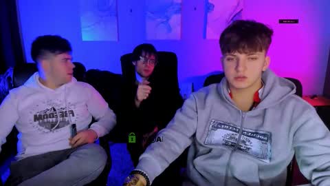 Snapshot of michael_strong_ chatting on 02/20/26, 09:32 Your Michael online show from 02/20/26, 09:32