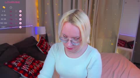 Snapshot of michael_swan chatting on 12/20/24, 01:22 Michel online show from 12/20/24, 01:22