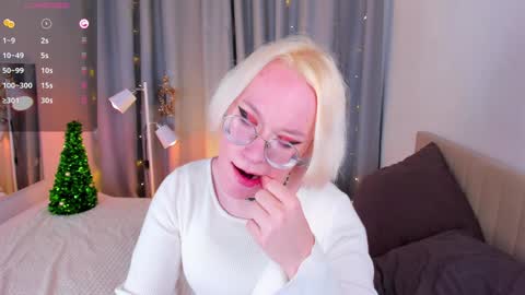 Snapshot of michael_swan chatting on 12/27/24, 01:18 Michel online show from 12/27/24, 01:18