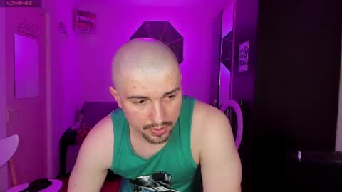 Snapshot of michael_wolfborn chatting on 07/06/26, 03:03 Michael online show from 07/06/26, 03:03