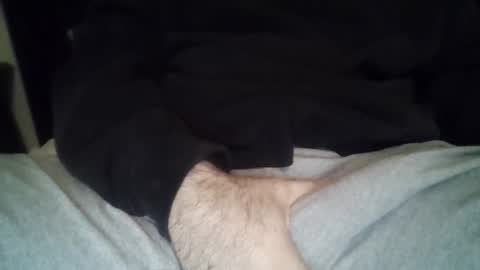 Snapshot of michaelc1214 chatting on 10/28/25, 04:05 michaelc1214 online show from 10/28/25, 04:05