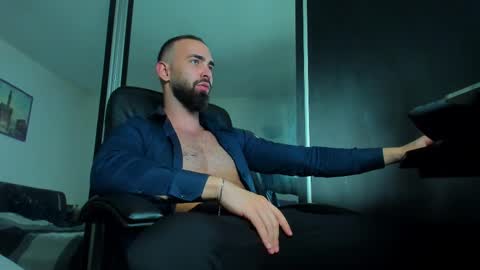 MichaelEvansx online show from 03/04/25, 12:29