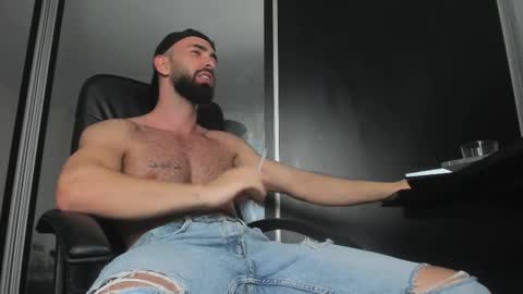 MichaelEvansx online show from 10/29/25, 09:27